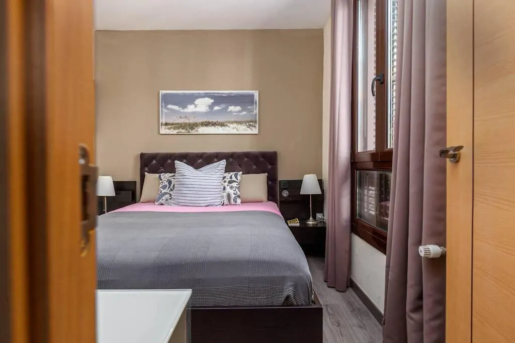 One Bedroom Apartment In Barcelona City Center إسبانيا