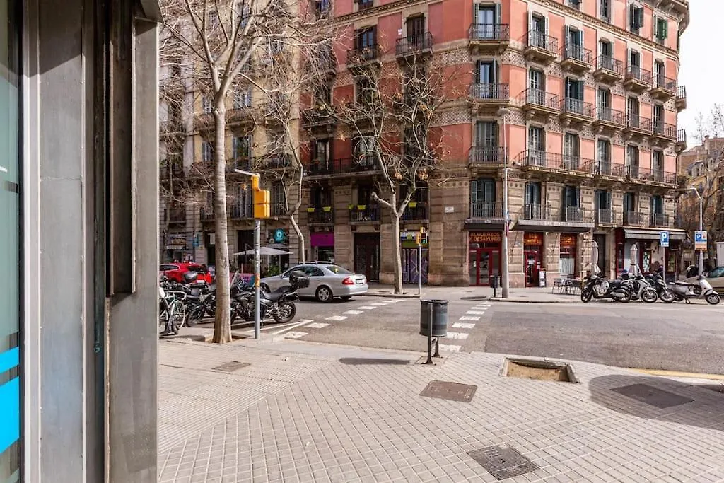 One Bedroom Apartment In Barcelona City Center